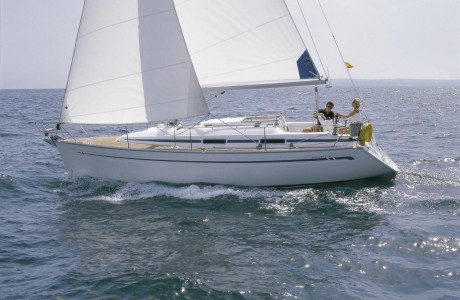 Bavaria 31 Cruiser – BAELO CLAUDIA - club de navegación club nautico alquiler de embarcaciones